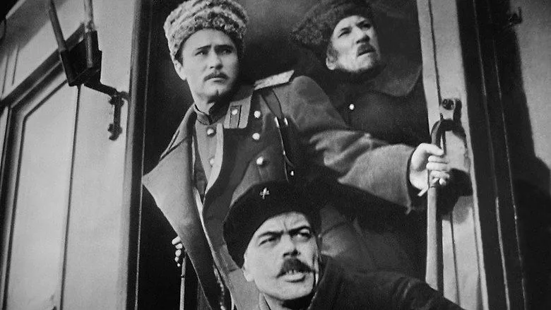 Горизонтальный кадр из проекта «Золотой эшелон»